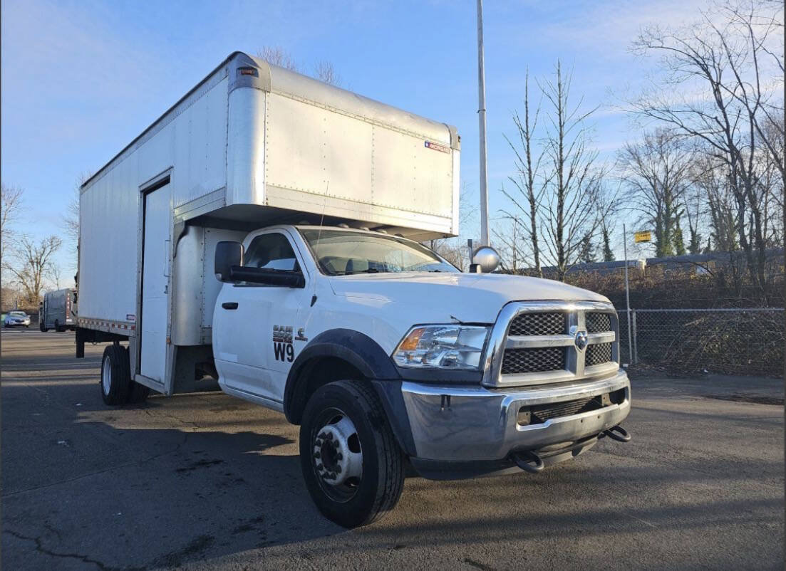 Used 2017 RAM 5500 Tradesman w/ Power Accessory Group AWD/4WD image 2