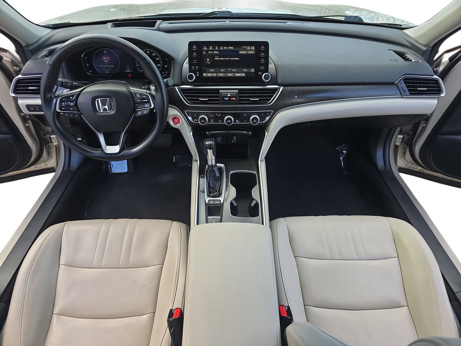 Used 2018 Honda Accord Touring image 13