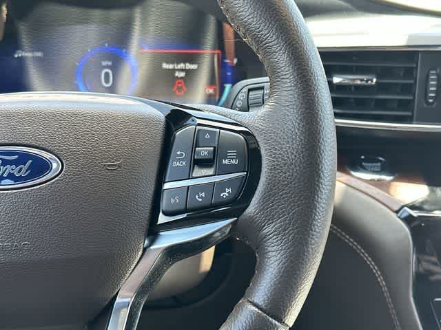 Used 2023 Ford Explorer King Ranch w/ Technology Package AWD/4WD image 9