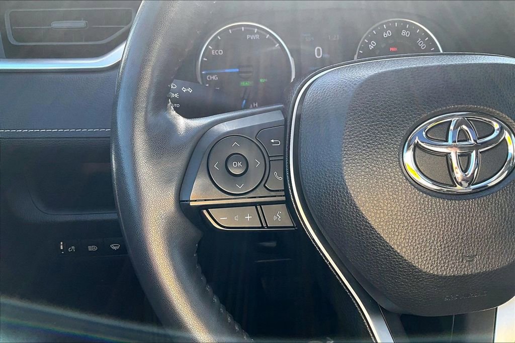 Used 2022 Toyota RAV4 XLE w/ Convenience Package image 18