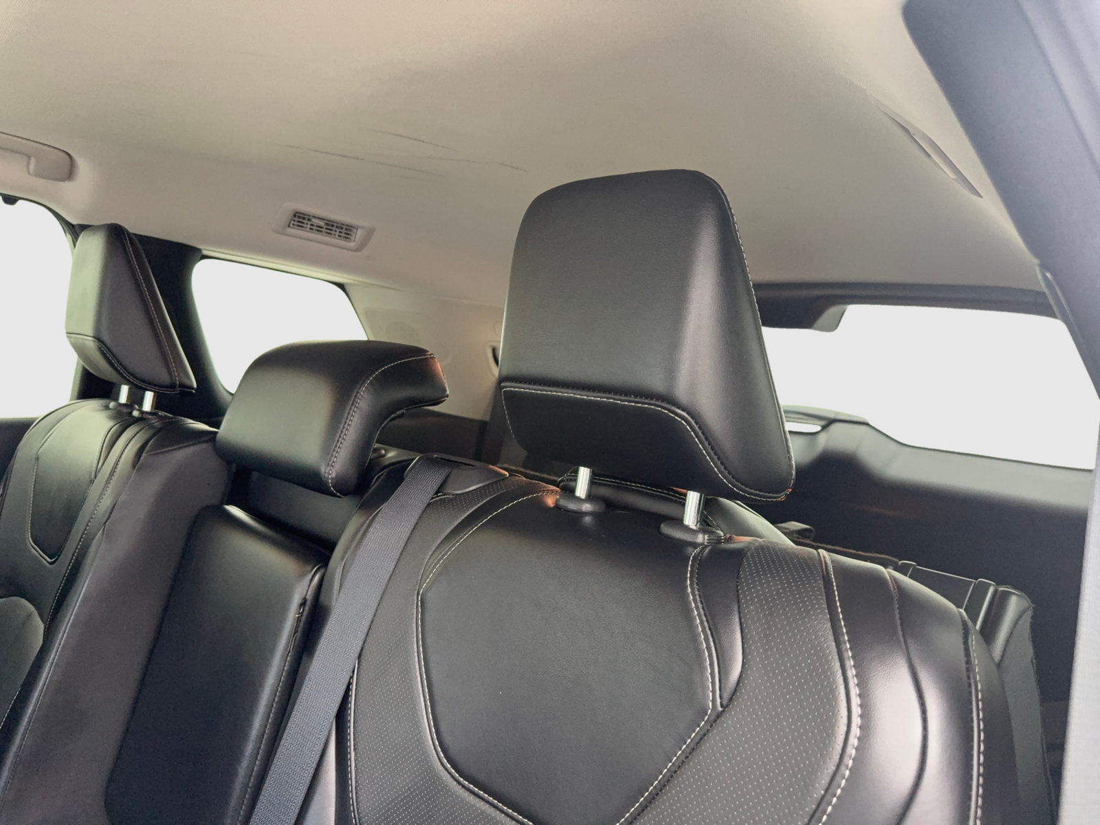 Used 2023 INFINITI QX60 Sensory w/ Vision Package FWD image 52