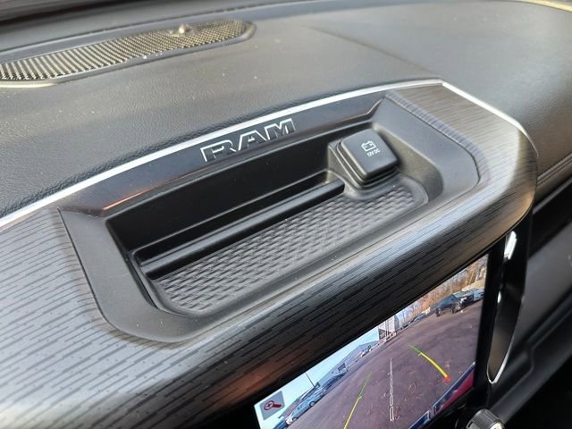 Used 2024 RAM 1500 Laramie image 15