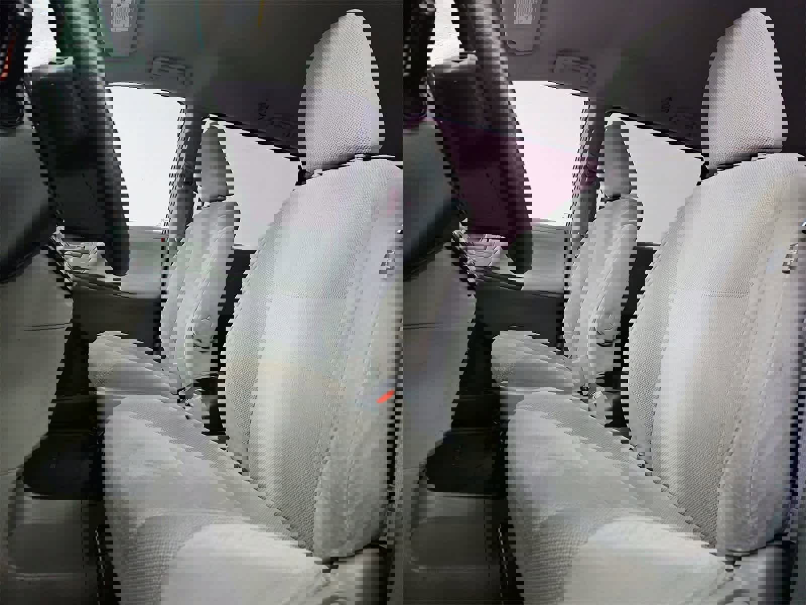 Used 2016 Toyota Sienna L image 16