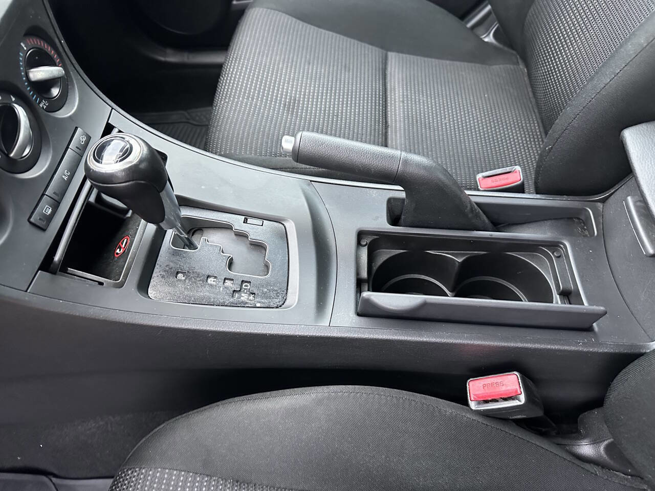 Used 2012 MAZDA MAZDA3 i Touring image 24