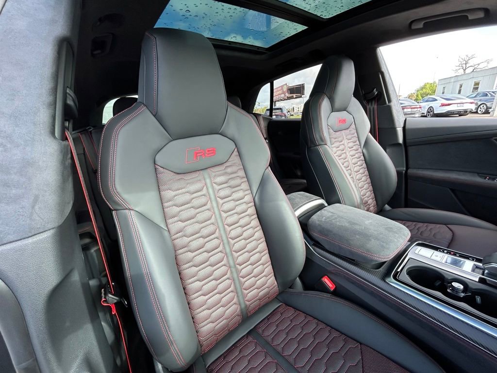 New 2026 Audi RS Q8 performance image 56