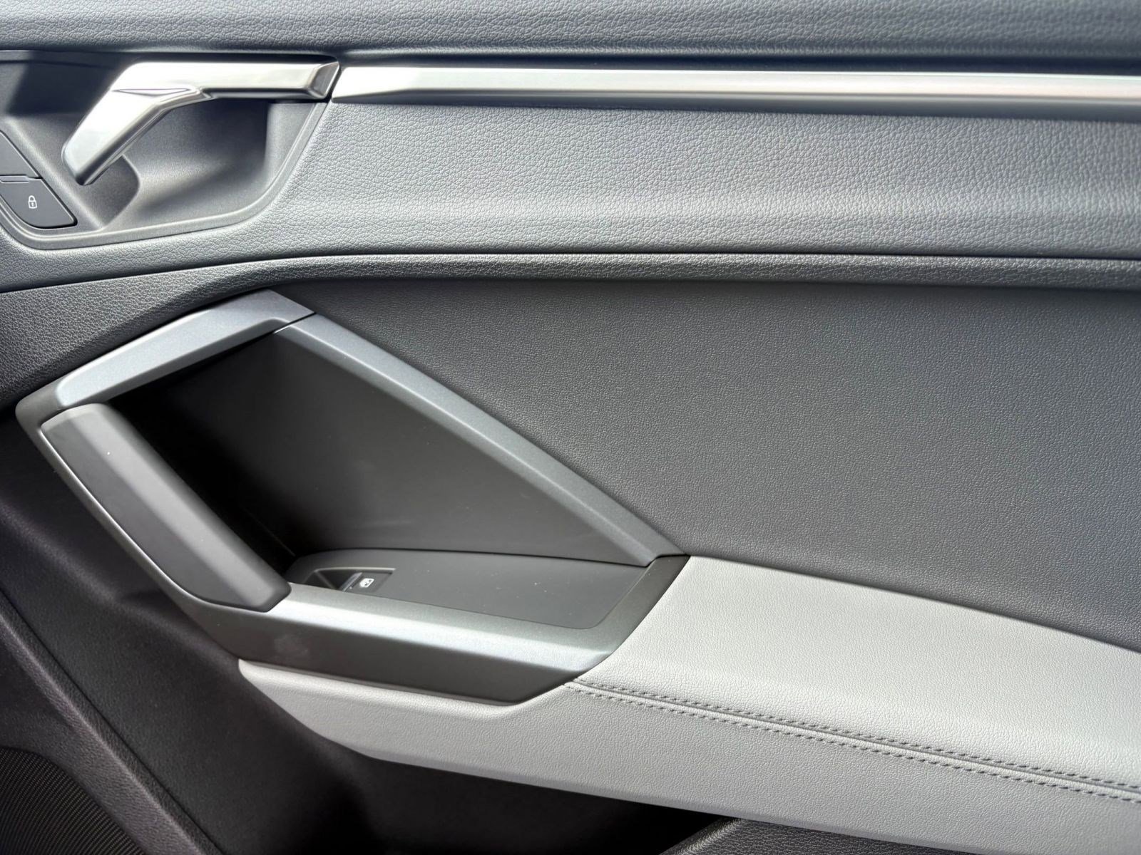New 2025 Audi Q3 2.0T Premium image 23