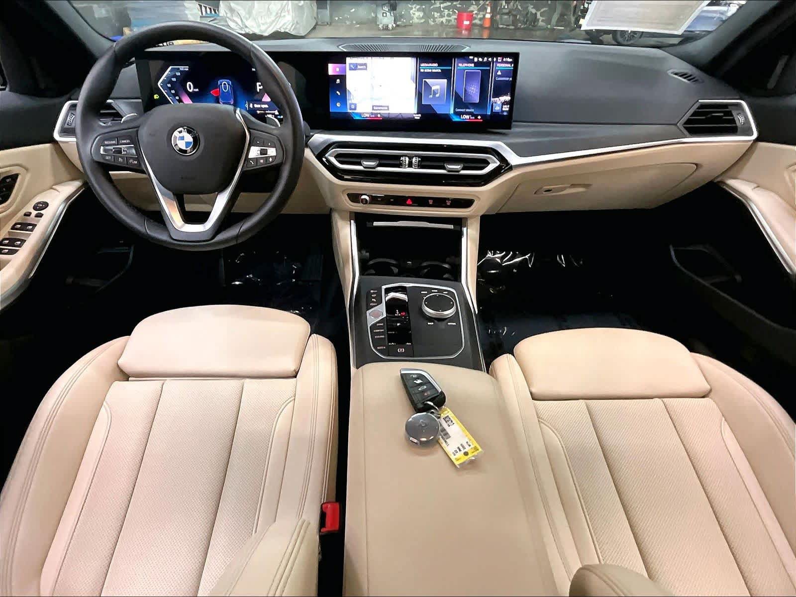 Used 2023 BMW 330i Sedan w/ Parking Assistance Package RWD image 17