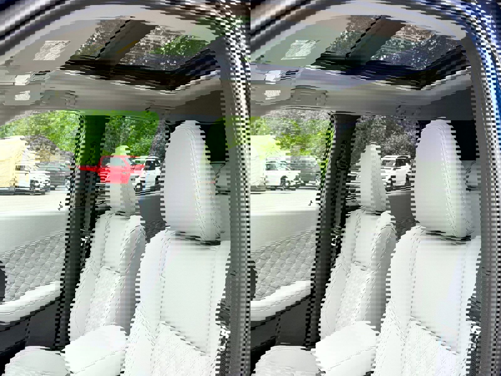 New 2025 Mitsubishi Outlander 4WD Plug-In Hybrid image 6