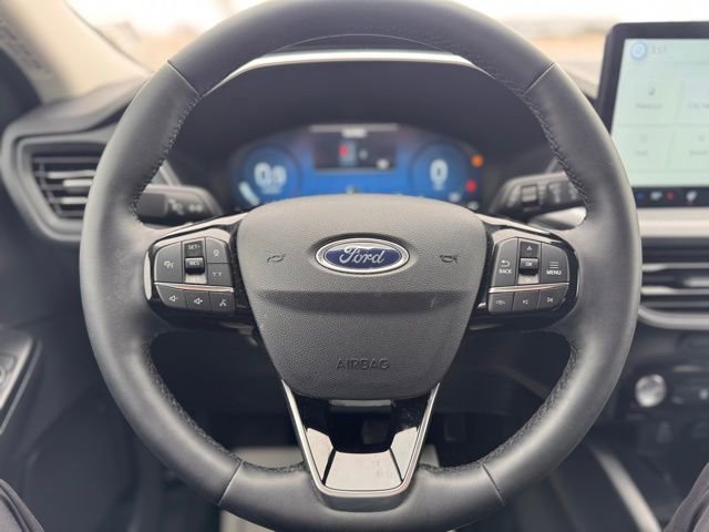 Used 2025 Ford Escape Platinum AWD/4WD image 9