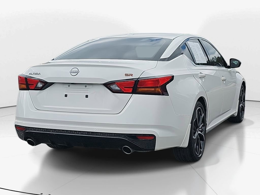 Used 2024 Nissan Altima 2.5 SR w/ SR Premium Package image 5