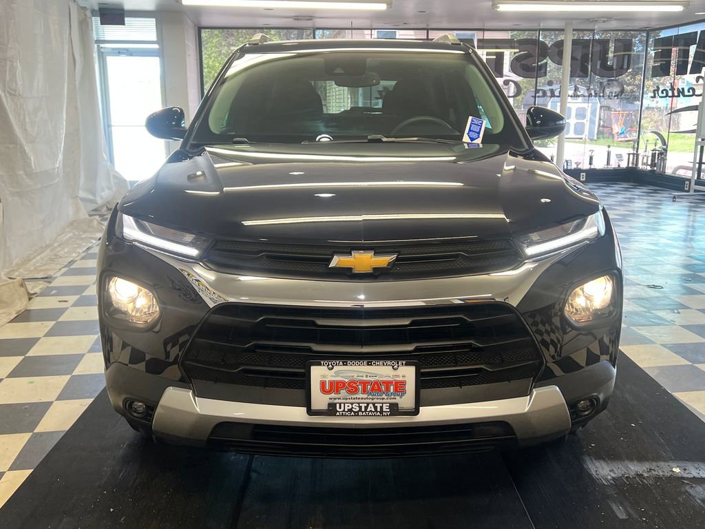 Used 2021 Chevrolet TrailBlazer LT w/ Convenience Package AWD/4WD image 2