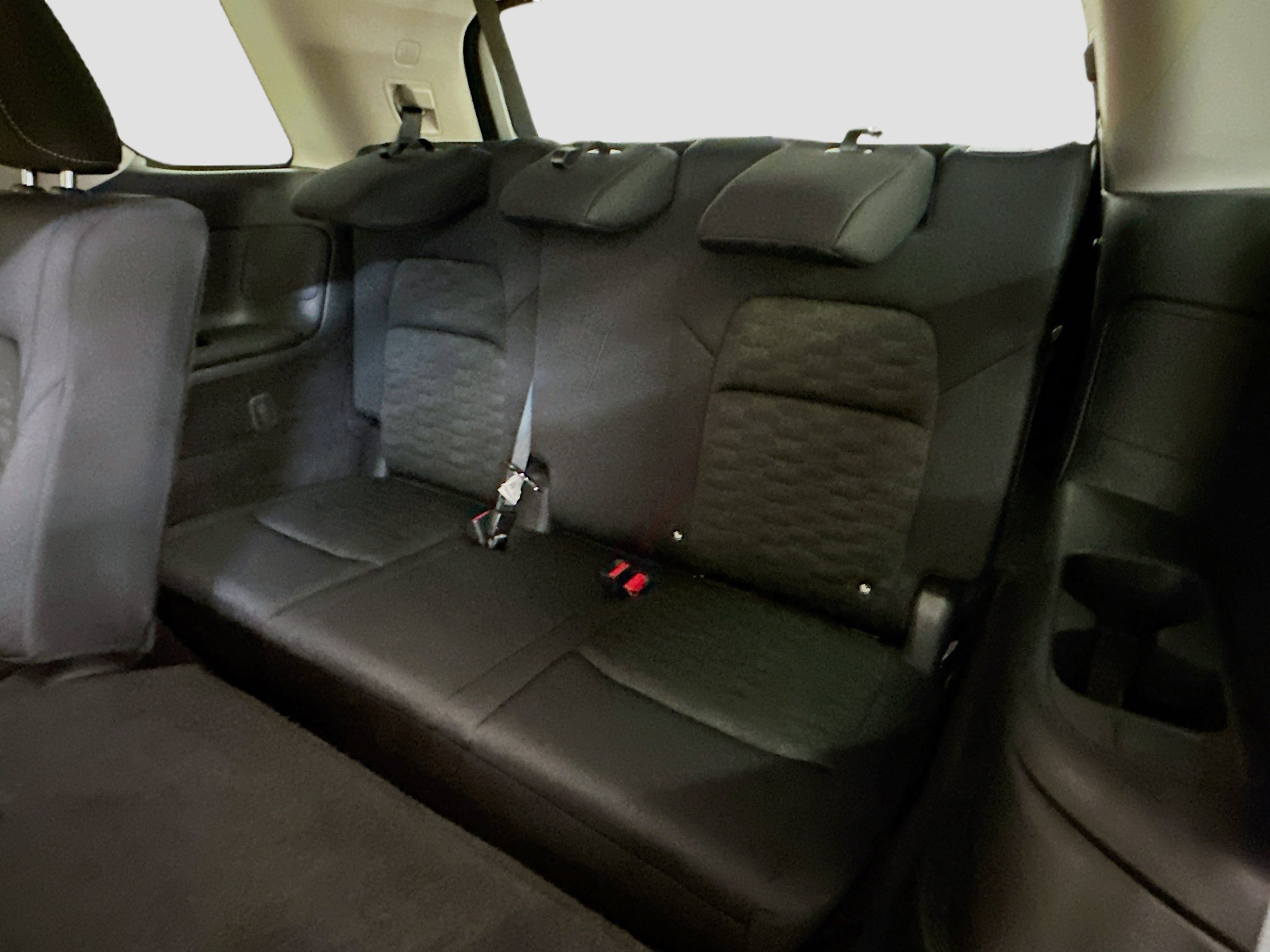 Used 2025 Nissan Pathfinder SV AWD/4WD image 29