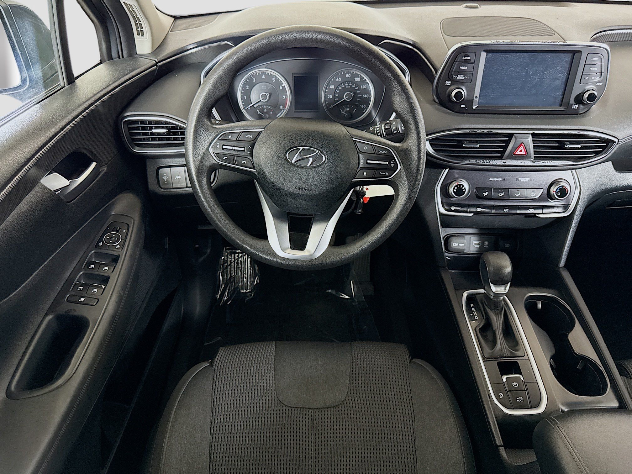 Used 2020 Hyundai Santa Fe SE FWD image 17