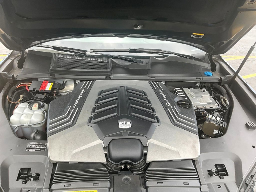 Used 2021 Lamborghini Urus AWD/4WD image 30