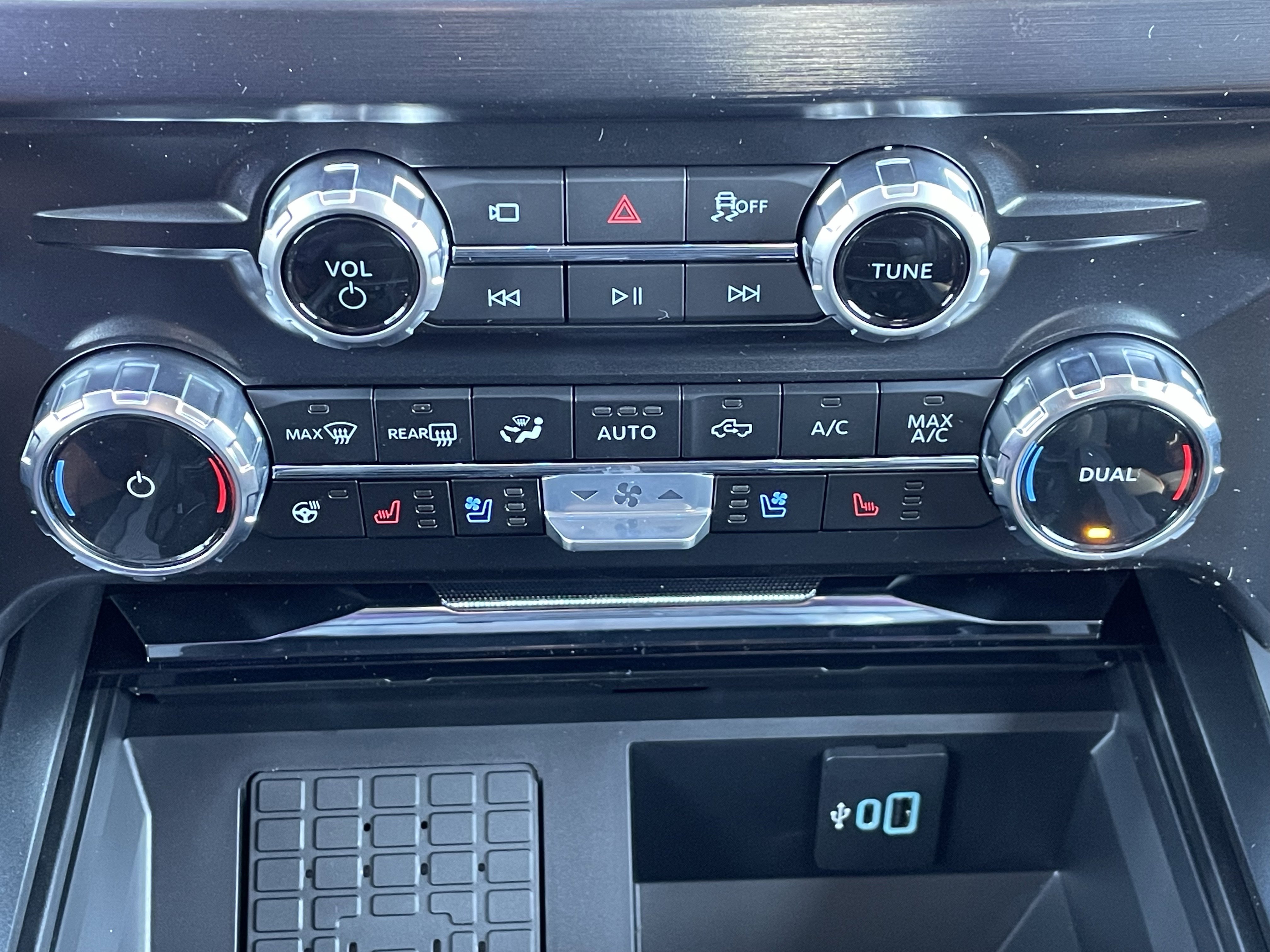 New 2026 Ford F350 Lariat w/ Lariat Ultimate Package image 25