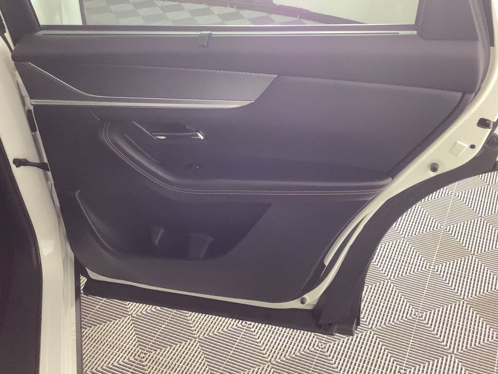 Certified 2024 MAZDA CX-90 Plug-In Hybrid w/ Premium Pkg image 14