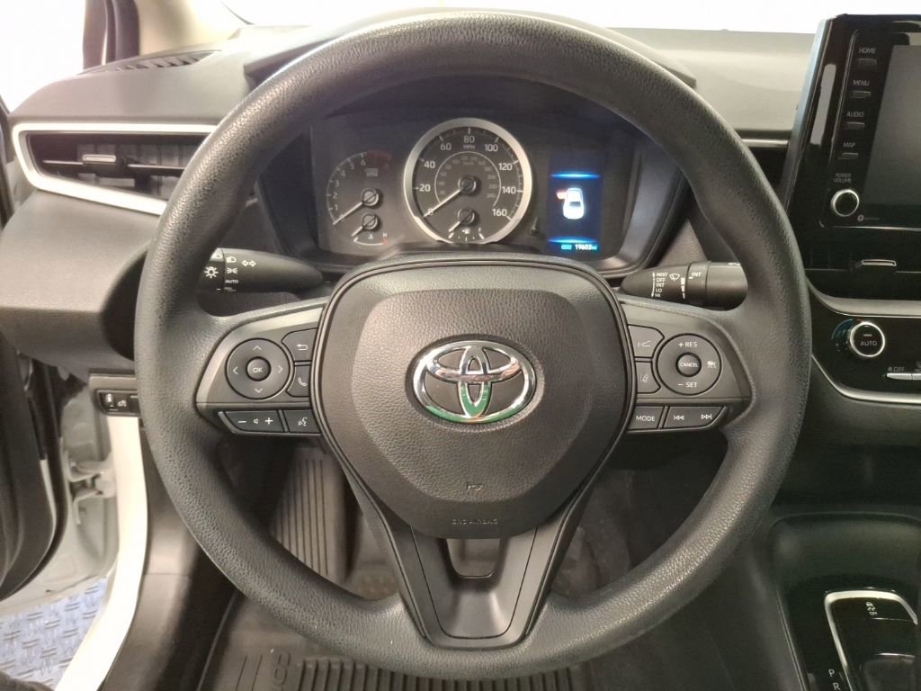 Used 2022 Toyota Corolla LE w/ LE Convenience Package image 18