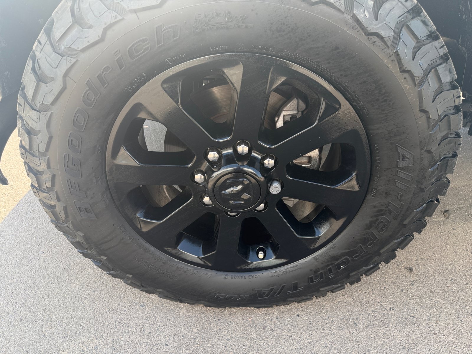 Used 2024 RAM 2500 Laramie w/ Night Edition AWD/4WD image 11
