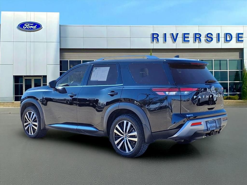 Used 2023 Nissan Pathfinder Platinum w/ Cargo Package image 4