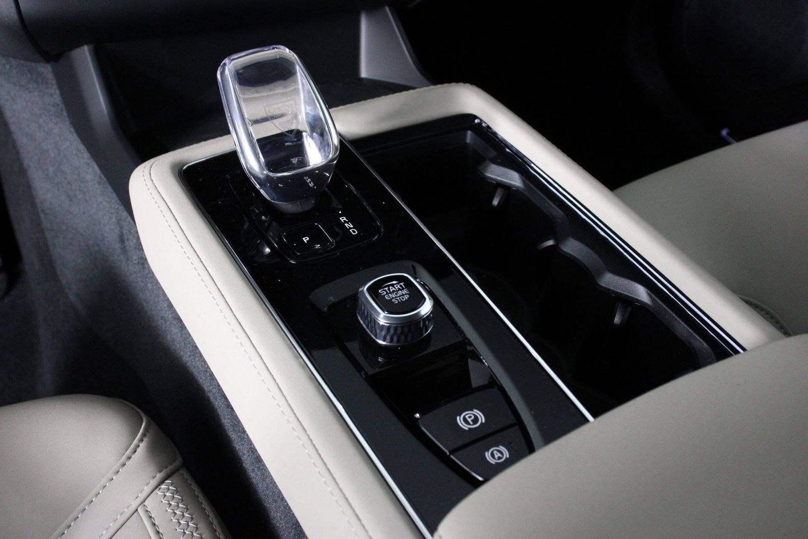 New 2026 Volvo XC90 T8 Plus image 7