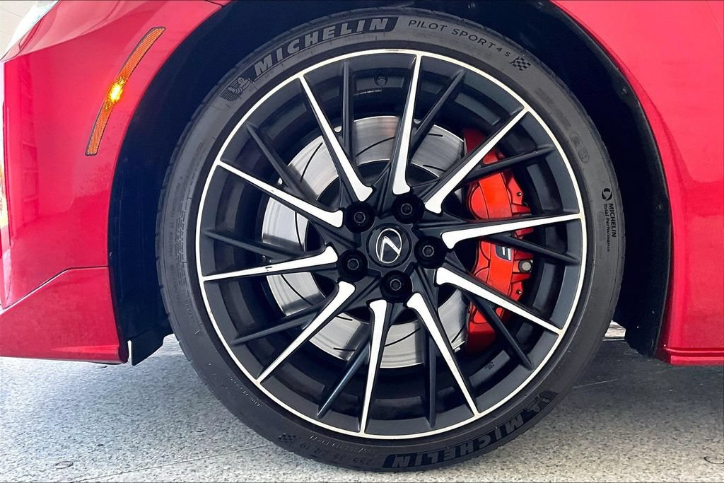 Used 2023 Lexus RC F w/ Premium Package RWD image 11