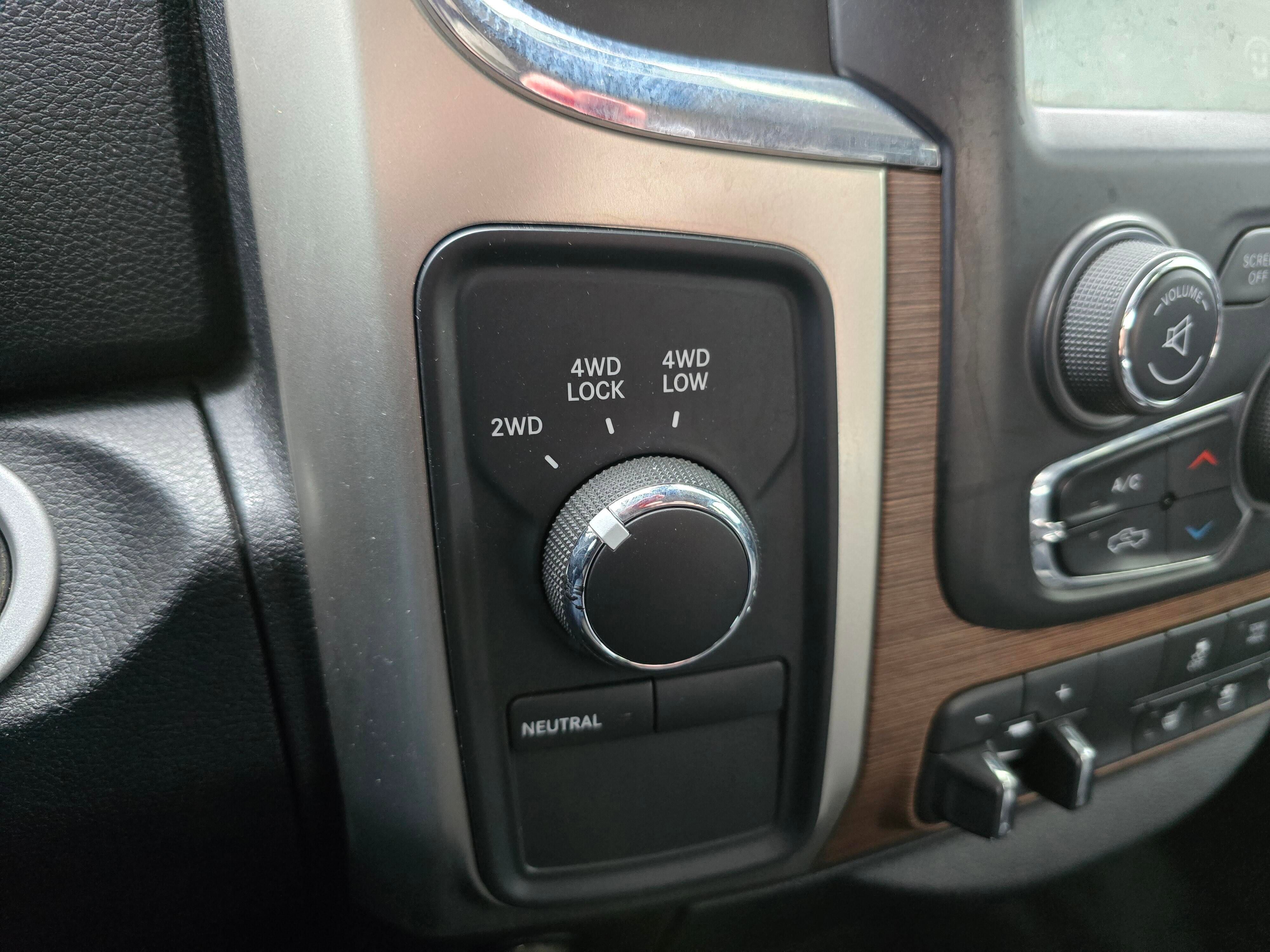 Used 2014 RAM 2500 Laramie image 18