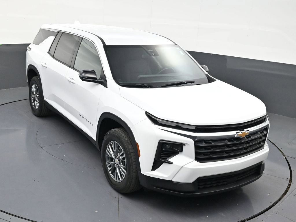 Used 2024 Chevrolet Traverse LS FWD image 19