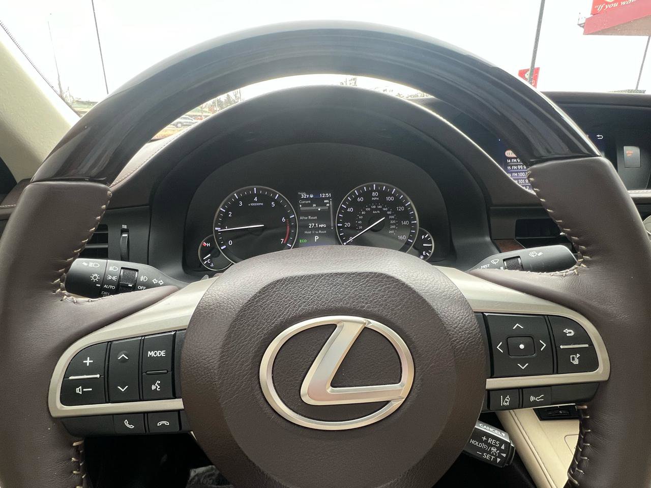 Used 2017 Lexus ES 350 w/ Premium Package image 19