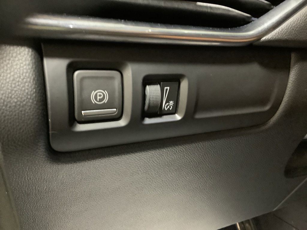 Used 2019 Cadillac XT4 Sport AWD/4WD image 26