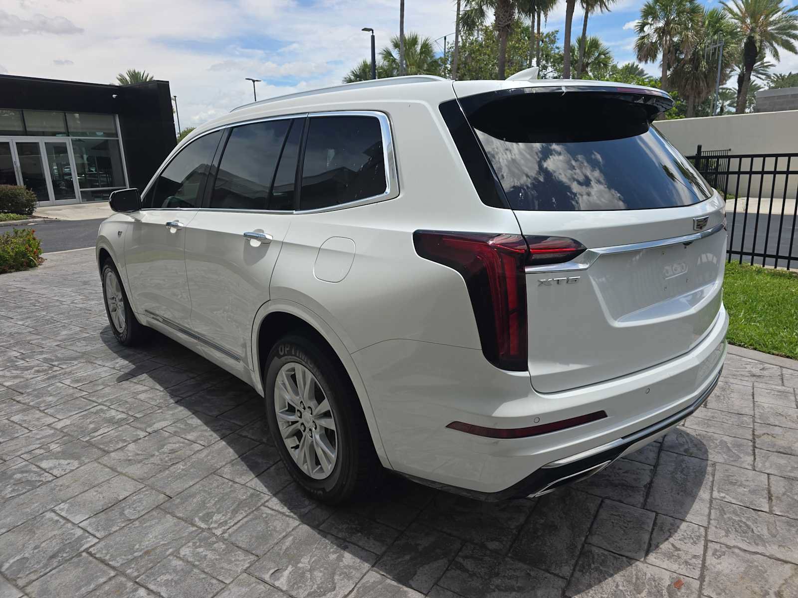 Used 2021 Cadillac XT6 Luxury FWD image 6