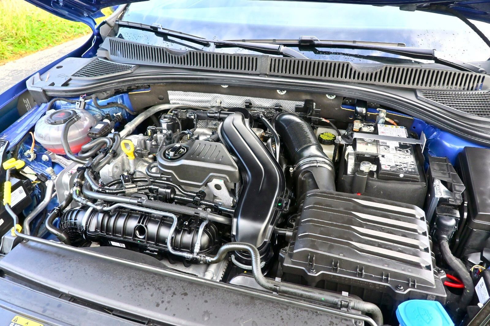 Used 2024 Volkswagen Jetta SE w/ Panoramic Sunroof Package image 29