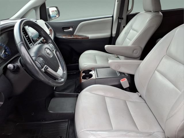 Used 2015 Toyota Sienna Limited Premium AWD/4WD image 13