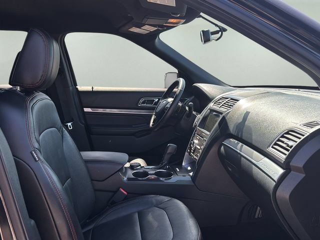 Used 2018 Ford Explorer Sport AWD/4WD image 10
