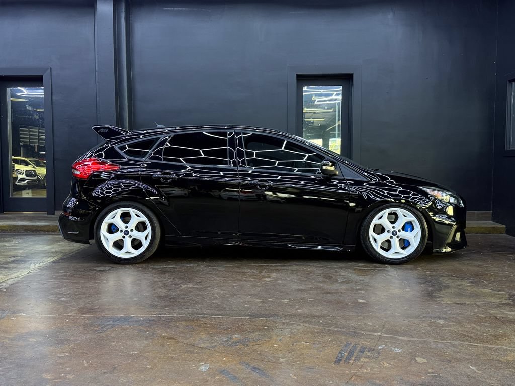 Used 2017 Ford Focus RS AWD/4WD image 10