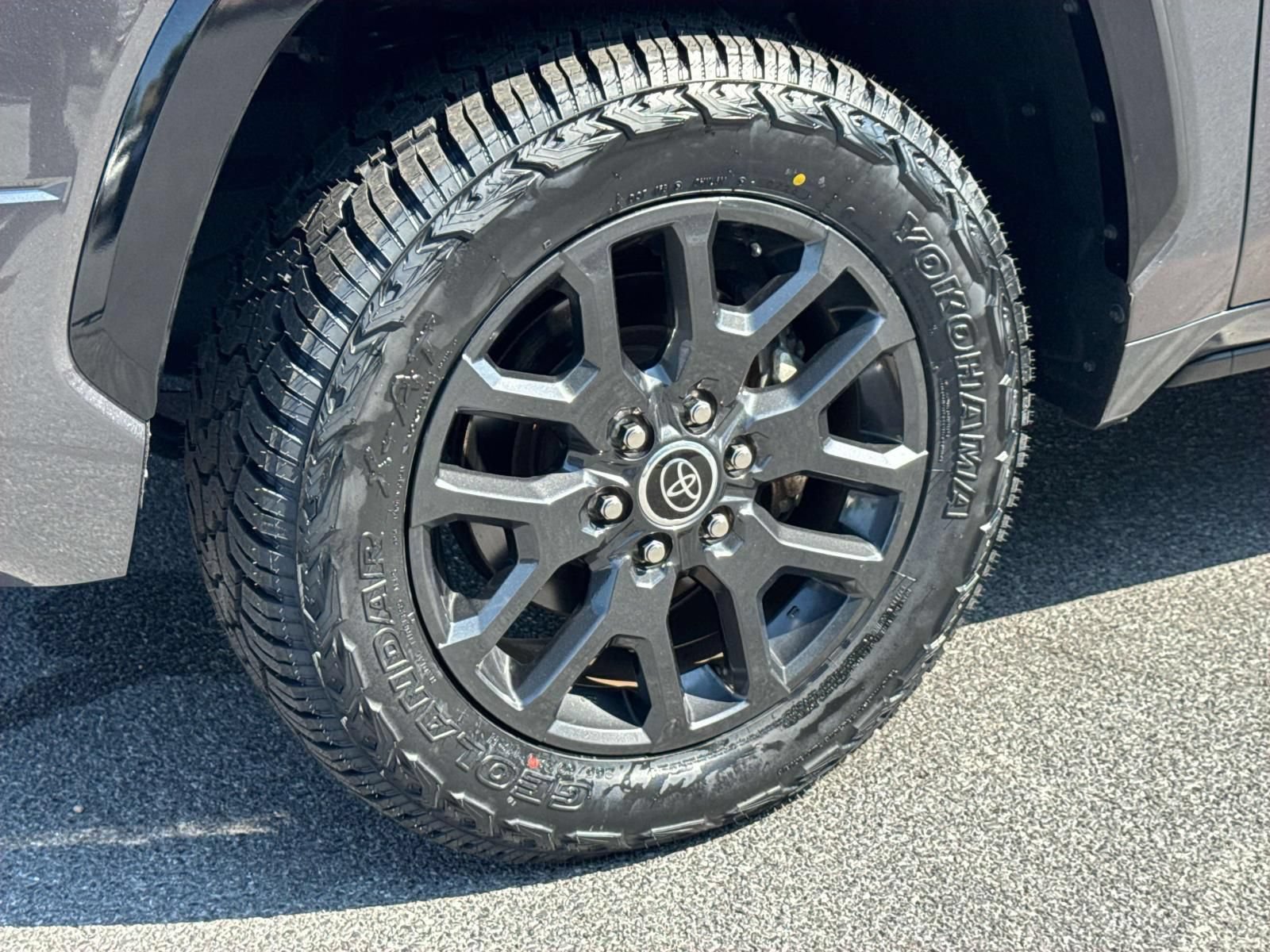 Used 2023 Toyota Tundra Platinum AWD/4WD image 7