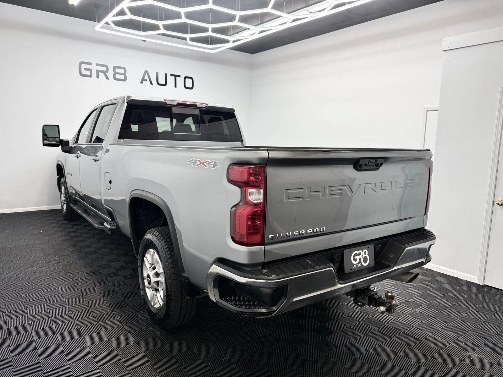 Used 2024 Chevrolet Silverado 2500 LT w/ Convenience Package AWD/4WD image 5
