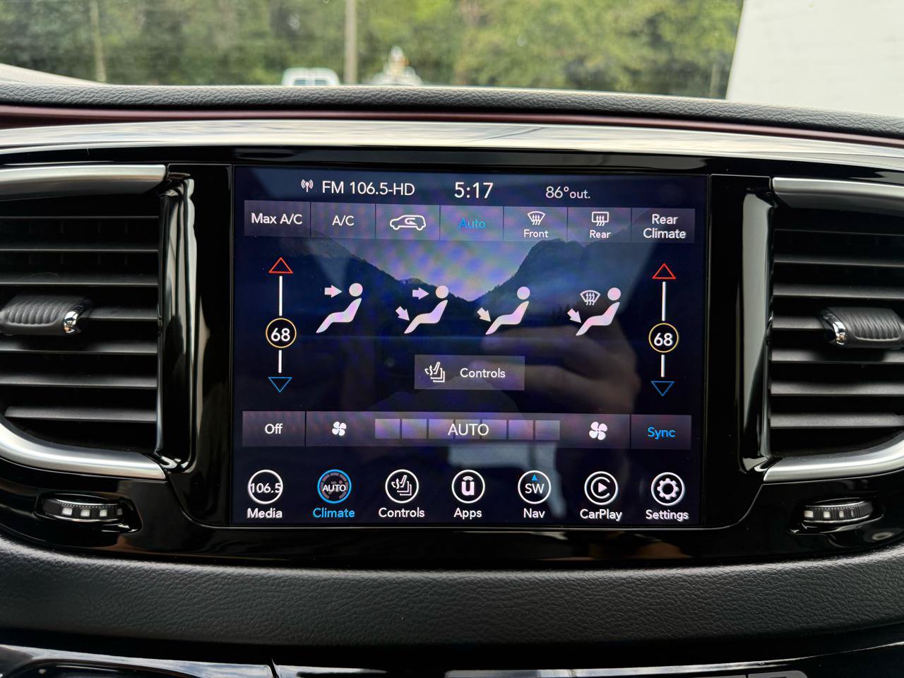 Used 2019 Chrysler Pacifica Touring-L FWD image 22