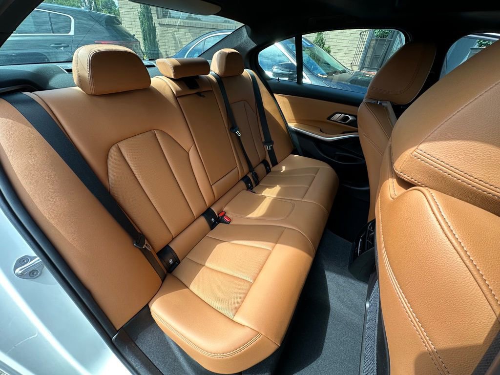 Used 2023 BMW 330e xDrive w/ Driving Assistance Package image 19