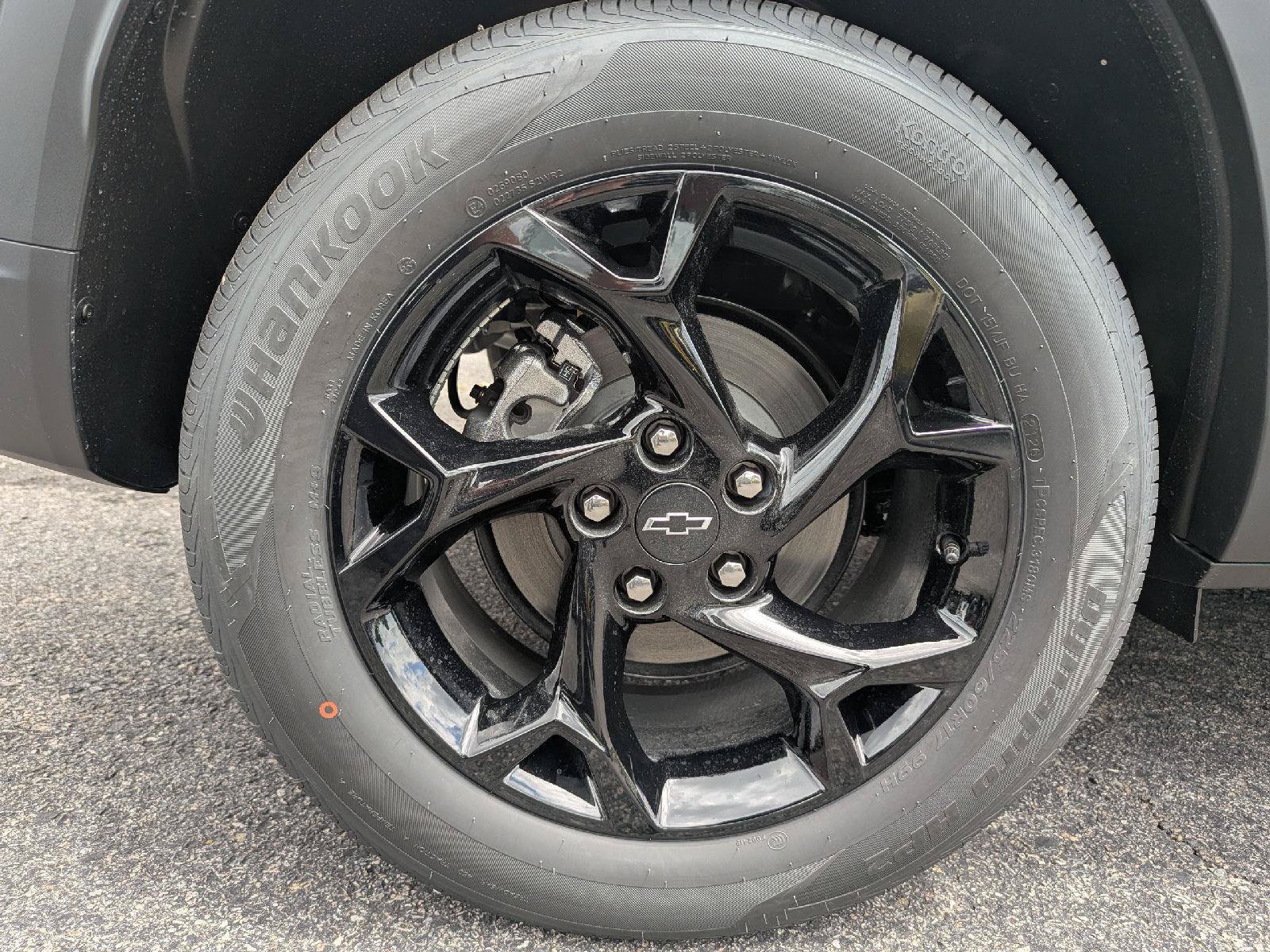 New 2026 Chevrolet Trax LT w/ Driver Confidence Package FWD image 36