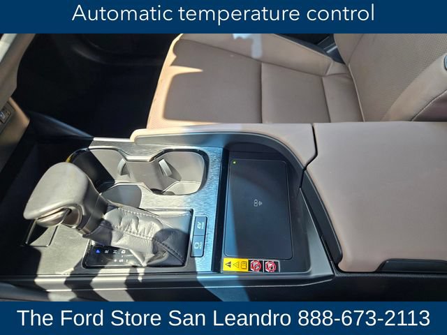 Used 2025 Lexus ES 300h w/ Premium Package FWD image 25