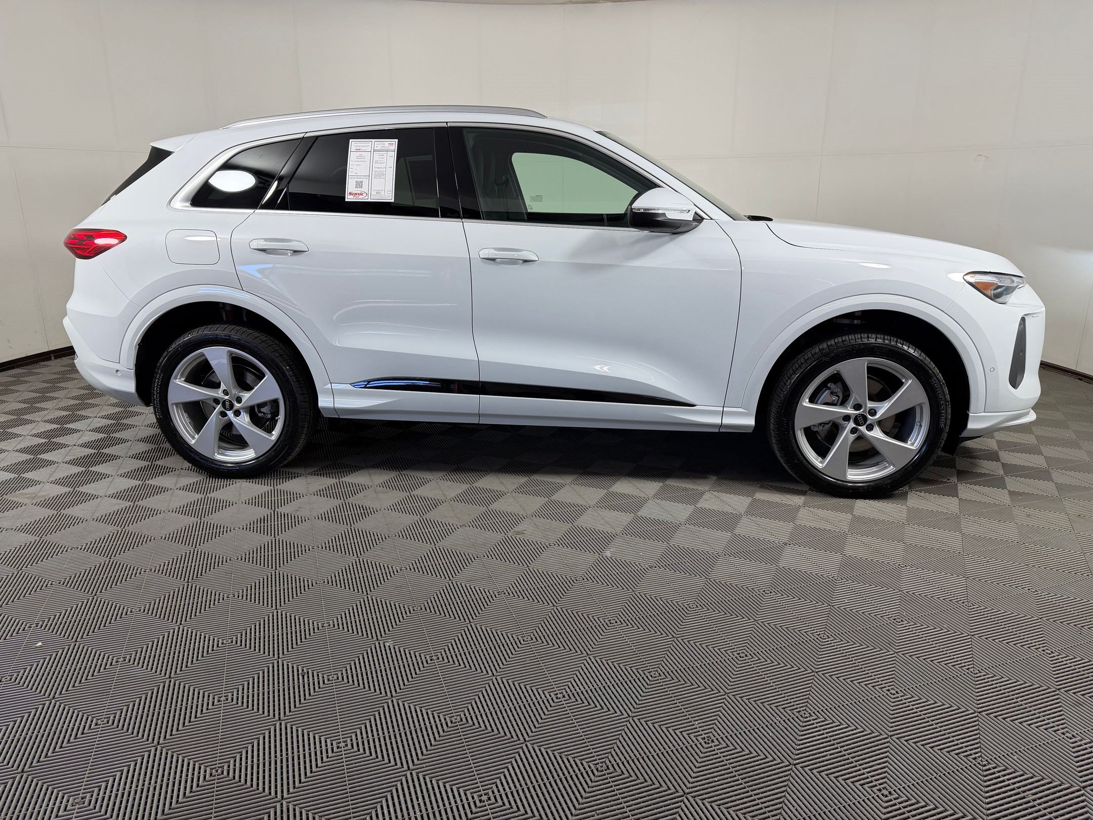 New 2026 Audi Q5 Premium AWD/4WD image 8