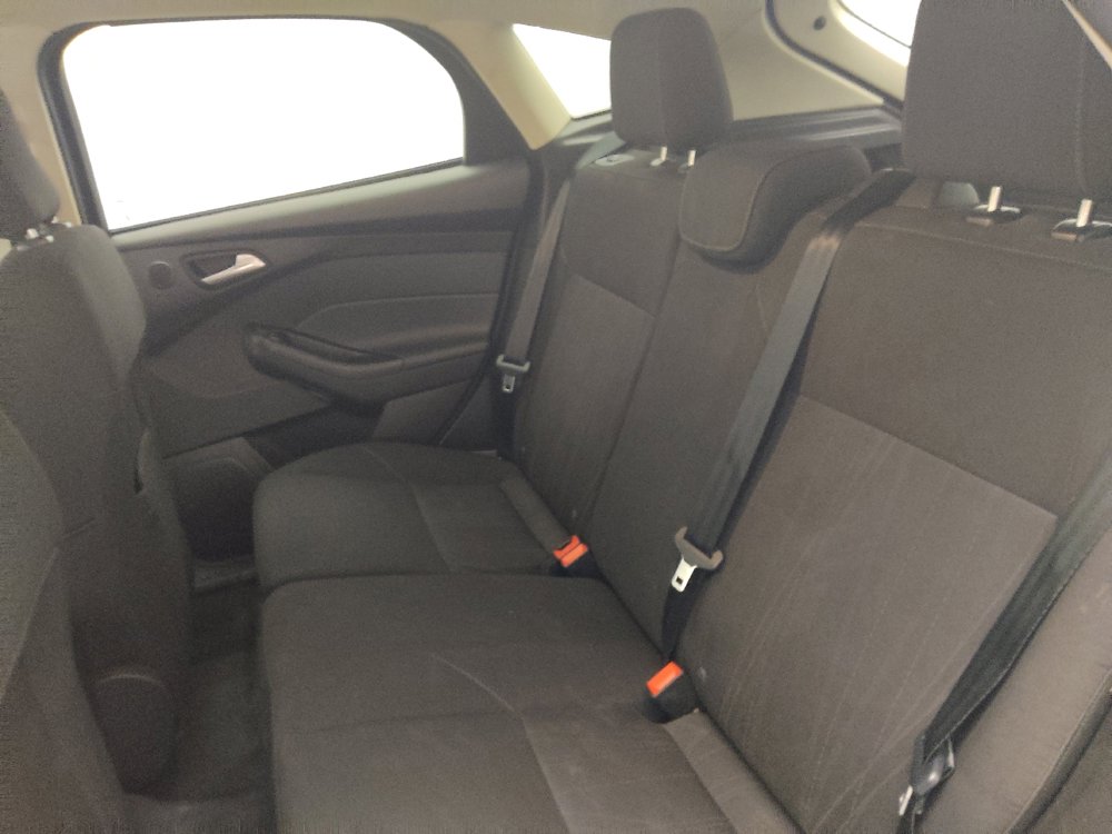 Used 2018 Ford Focus SEL image 18