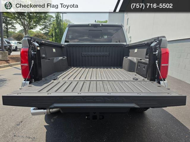 Used 2025 Toyota Tacoma Limited AWD/4WD image 12