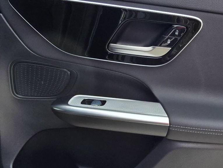 New 2026 Mercedes-Benz GLC 300 4MATIC image 35