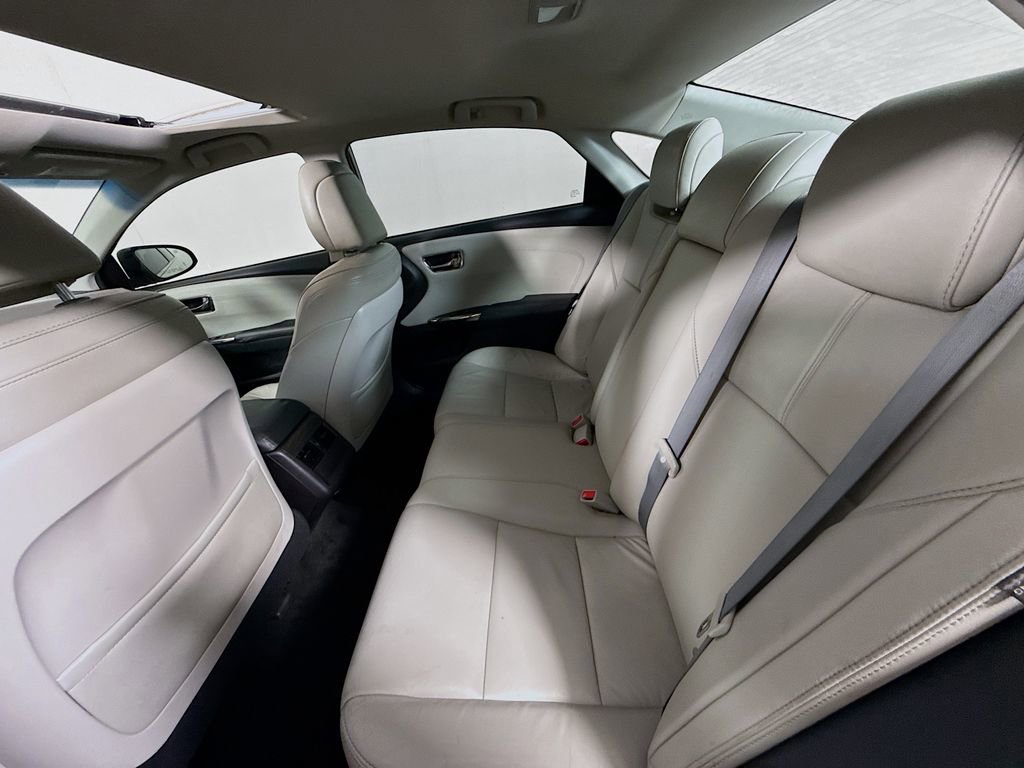 Used 2016 Toyota Avalon XLE Plus image 22