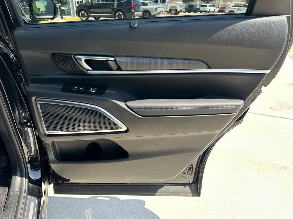 Used 2023 Kia Telluride SX Prestige AWD/4WD image 37