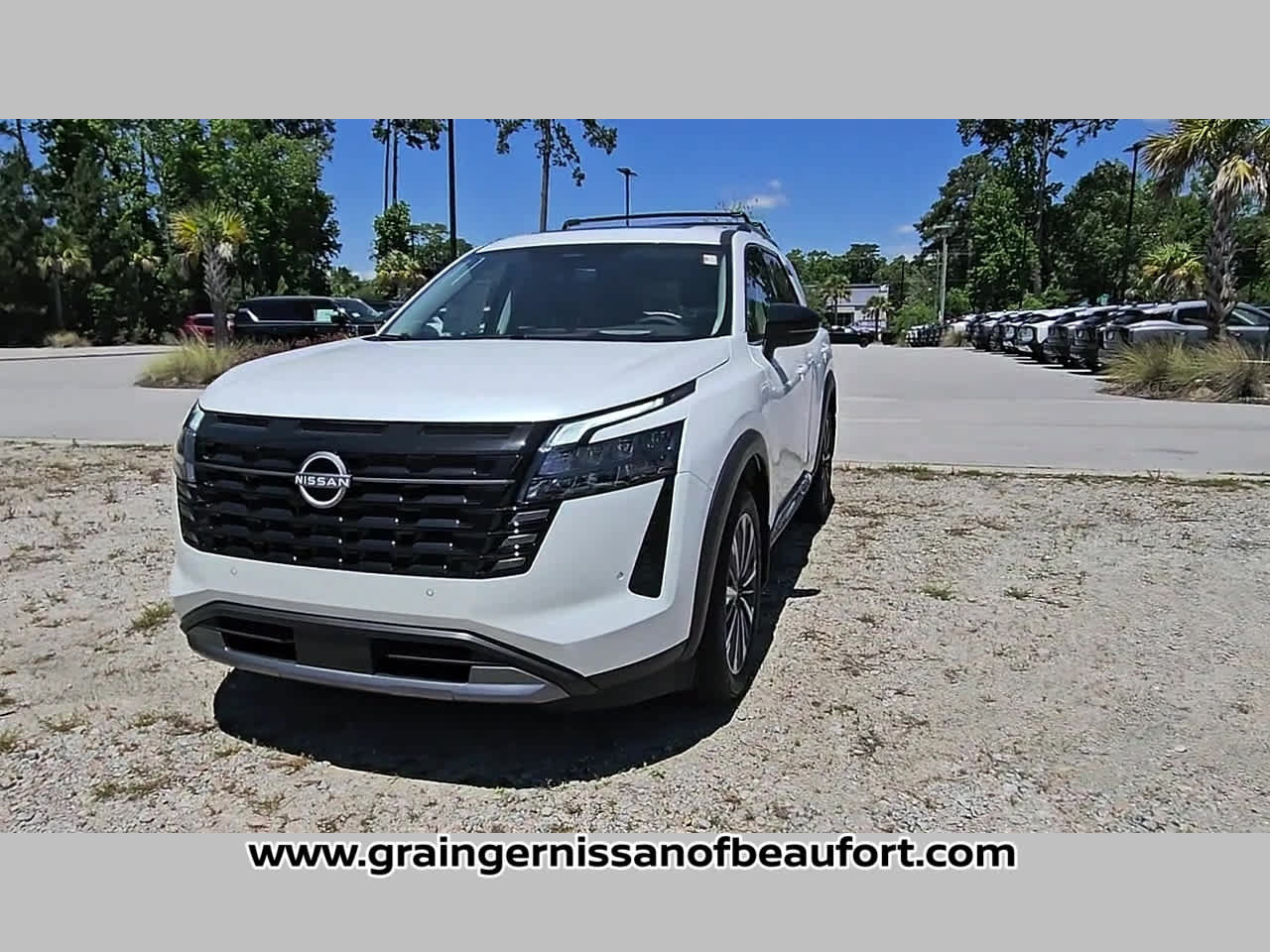 New 2026 Nissan Pathfinder Platinum FWD image 20