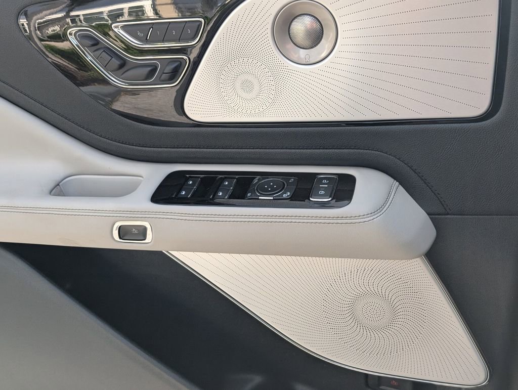 New 2026 Lincoln Aviator Reserve image 21