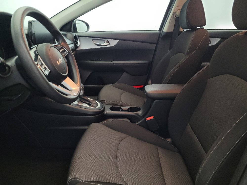 Used 2023 Kia Forte LXS w/ LXS Technology Package image 17