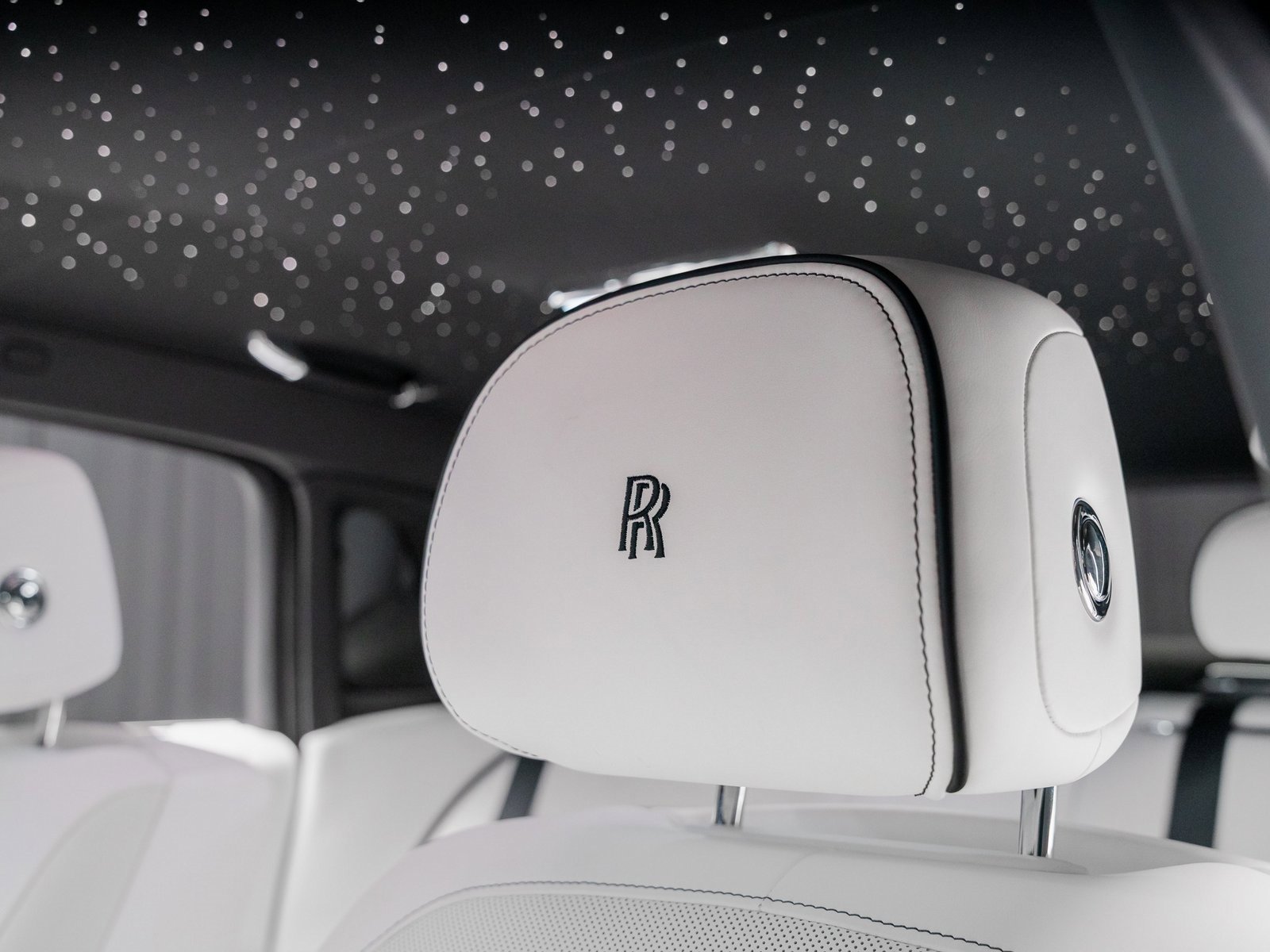 Used 2021 Rolls-Royce Ghost image 3